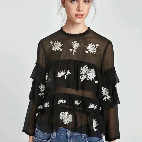Zara RARE Embroidered Floral Black Tiered Blouse Too Size XS NWT - Picture 4 of 13